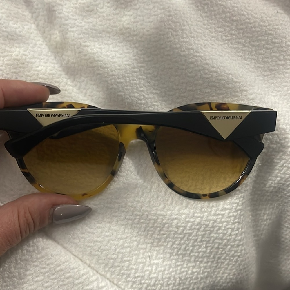 Tortoise Shell Sunglasses - Picture 12 of 12